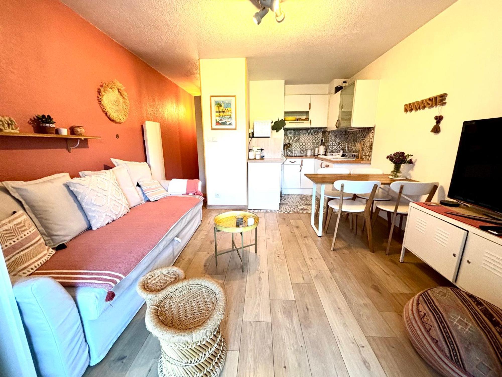 La Petite Pinede Studio Climatise Proche Plage Sanary-sur-Mer Eksteriør billede